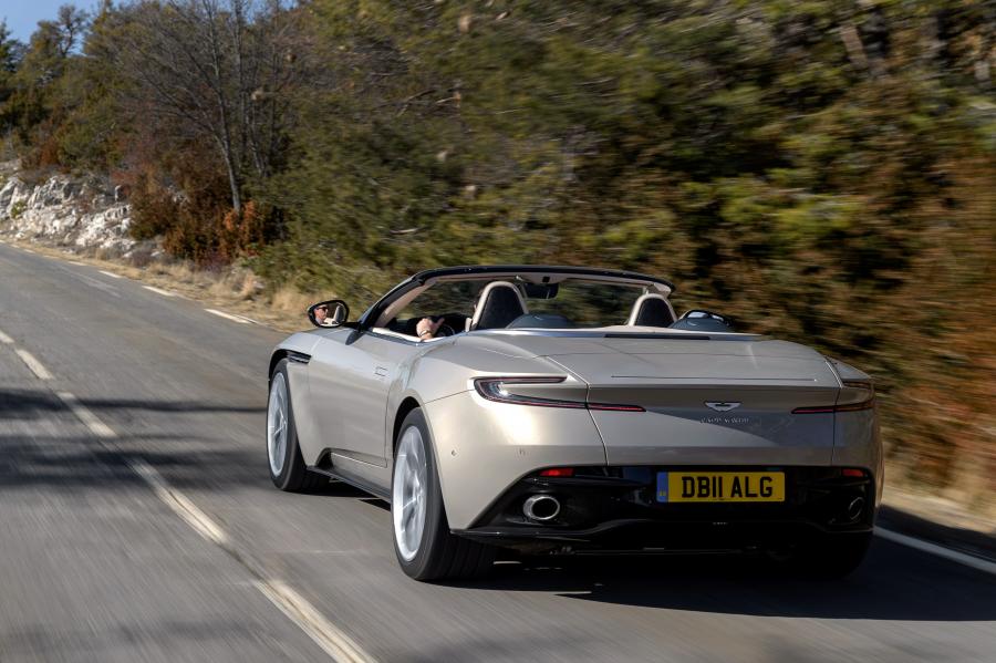  Aston Martin DB11 V8 Volante 2018 года  (WW) (фото 44 из 54)